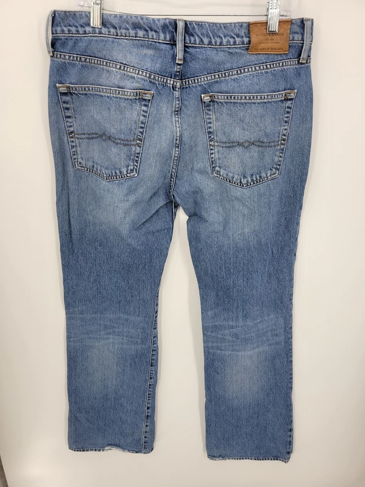 Jeans Lucky Brand 367 para hombre 33x32 lavado medio vintage bootcut denim desgastado Foto 2 de 4