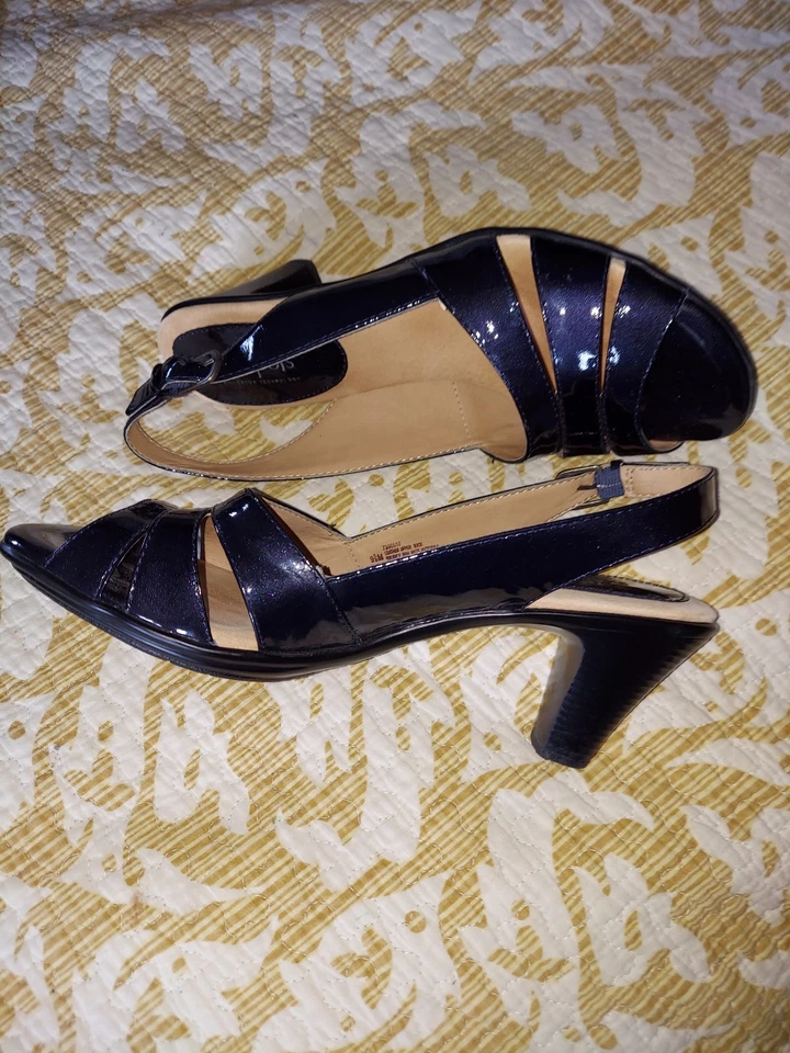 Soft Spots NAVY Women's Neima Patent Slingback Sandals Sz 9.5 M - New w/o box - Image 2 of 4