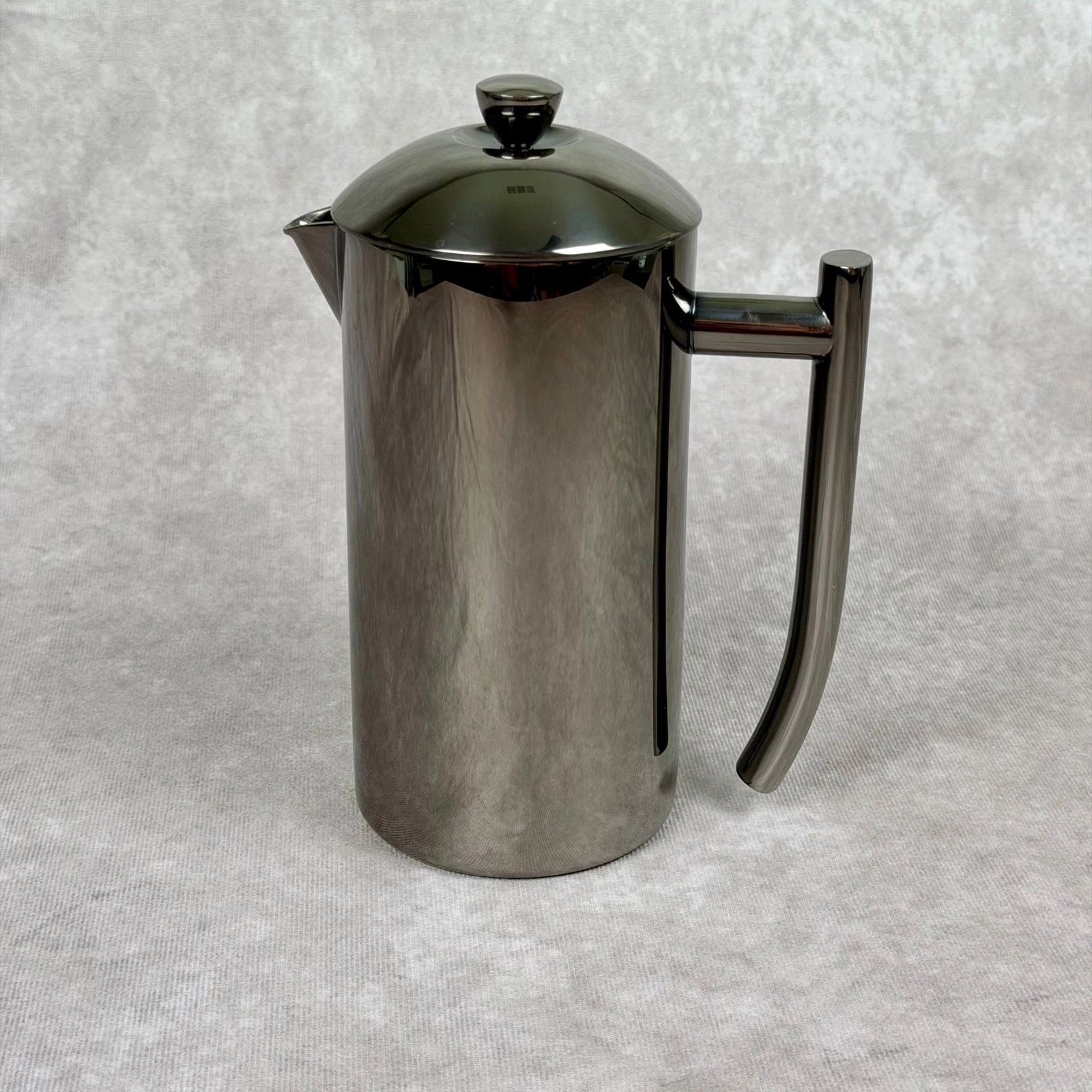 Frieling French Press Coffee Maker Double Wal Stainless Steel 24oz Mirror Finish
Opens in a new wind