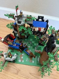 LEGO System Castle Dark Forest Fortress 6079 In 1996 Used Retired As Is