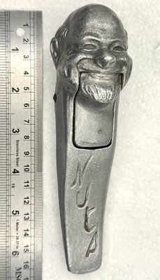 Ungewöhnlicher Nussknacker aus Aluguss 1900 - 1920 - Verdächtiger kleiner Probelauf