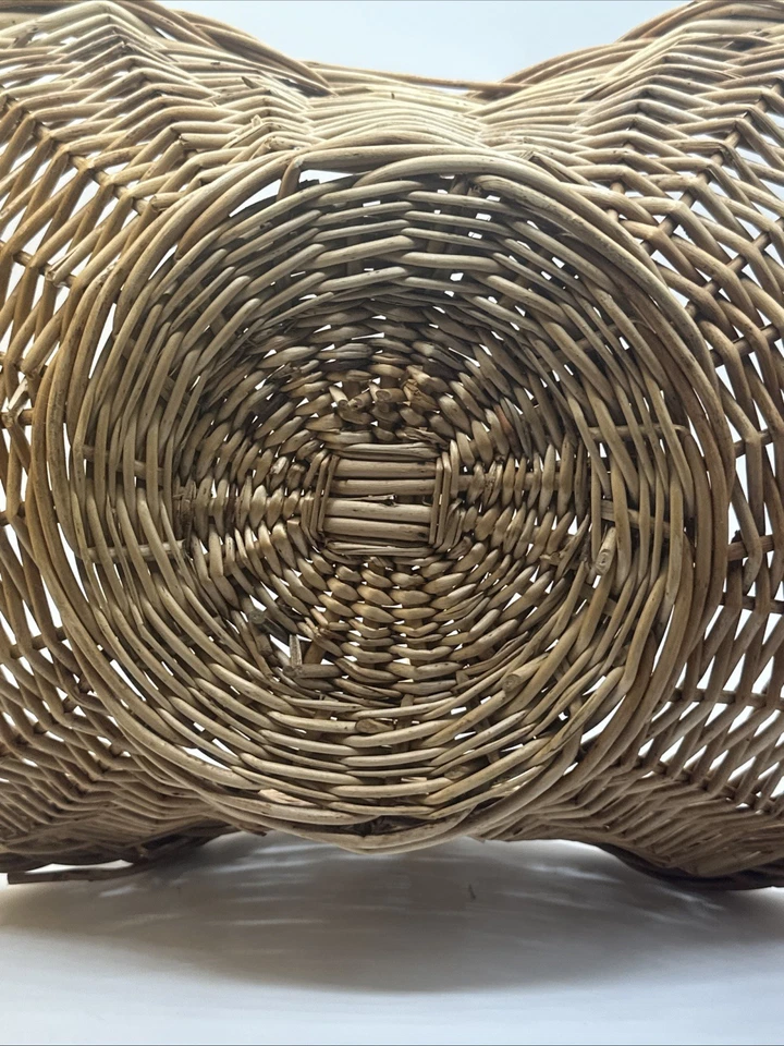 Oval  Handled Basket Wicker Woven Weave Gathering Fruit Table Display Farmhouse - Image 4 of 4