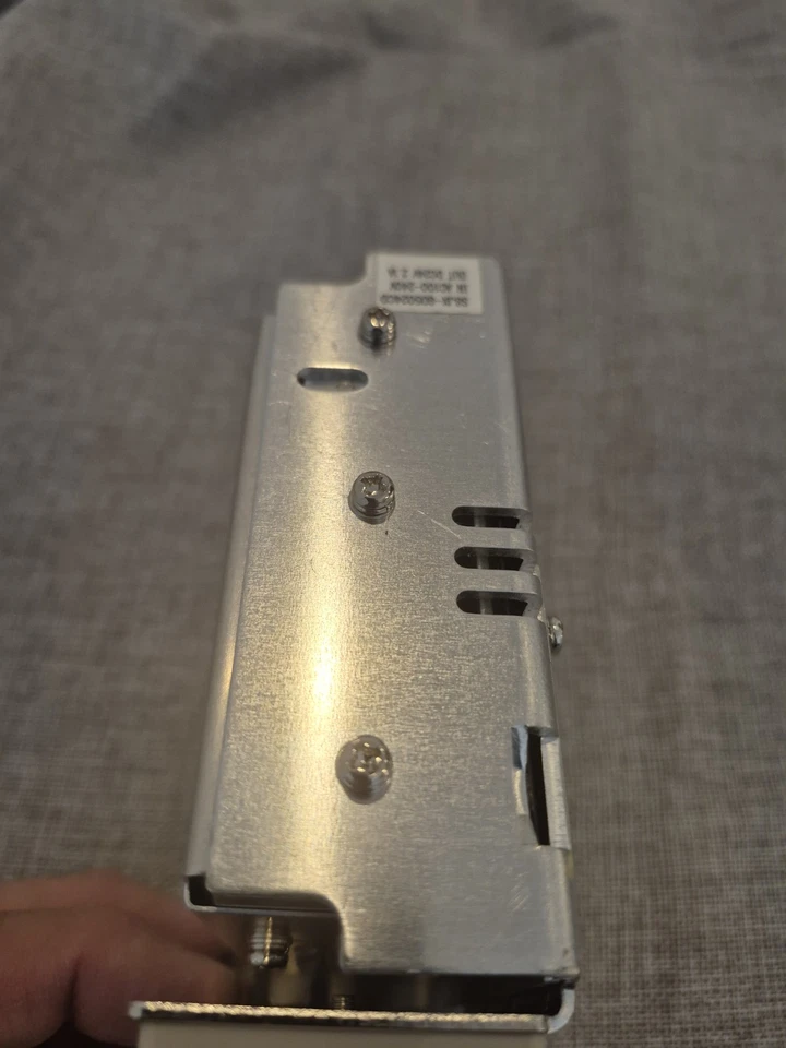 NUEVA FUENTE DE ALIMENTACIÓN OMRON S8JX-G05024CD 100-240V Foto 3 de 4