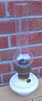 Kerosene lamp opal glass tank Matador burner 20 Ehrich & Graetz, cylinder