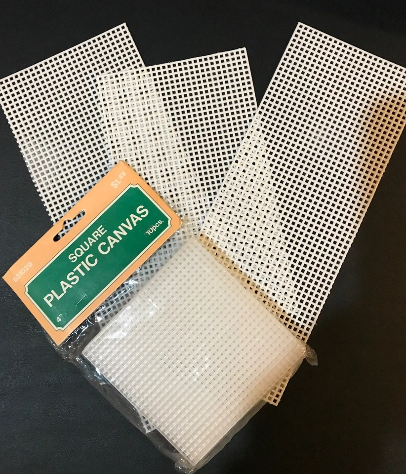 Plastic Canvas | Mostly Christmas Shapes to Stitch | Precuts - Image 3 of 3