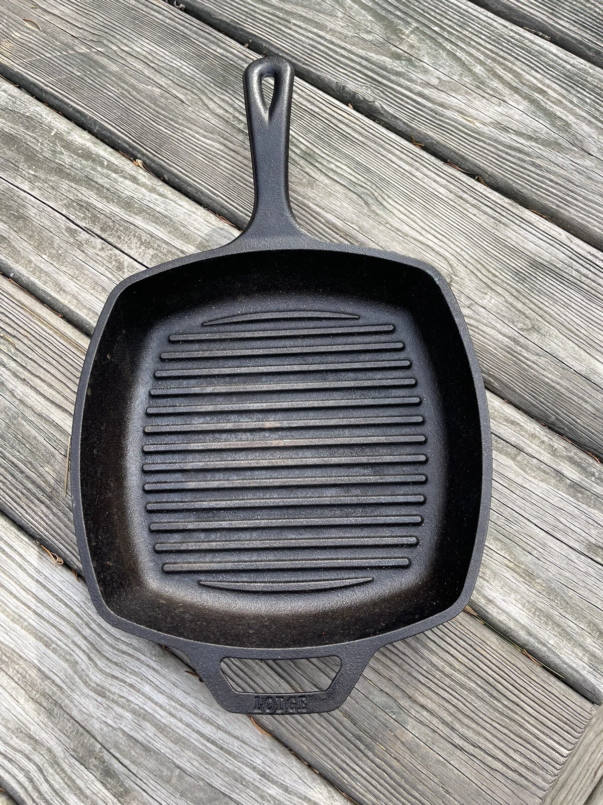 Lodge Griddle Large 10.5 Inch Square Cast Iron Grill Pan Skillet 8SGP USA