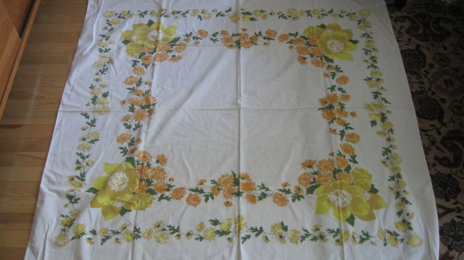 VTG CALIFORNIA HAND PRINTS TABLECLOTH FLORAL eBay