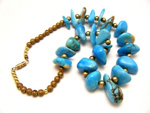 Authentic Estate Vintage Large Chunk Turquoise Bead Necklace Gold Plated Spacers 89g