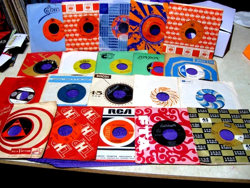 Lot of 20 Vintage LATIN/TEJANO/NORTENO/CUMBIA/SALSA/RANCHERA/CONJUNTO 45s