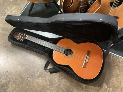 aria AC-18 concert classical guitar handcrafted in Japan early