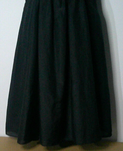 Vestido Esley Mezcla Seda Hombro Abierto Negro Talla Pequeña Foto 2 de 4