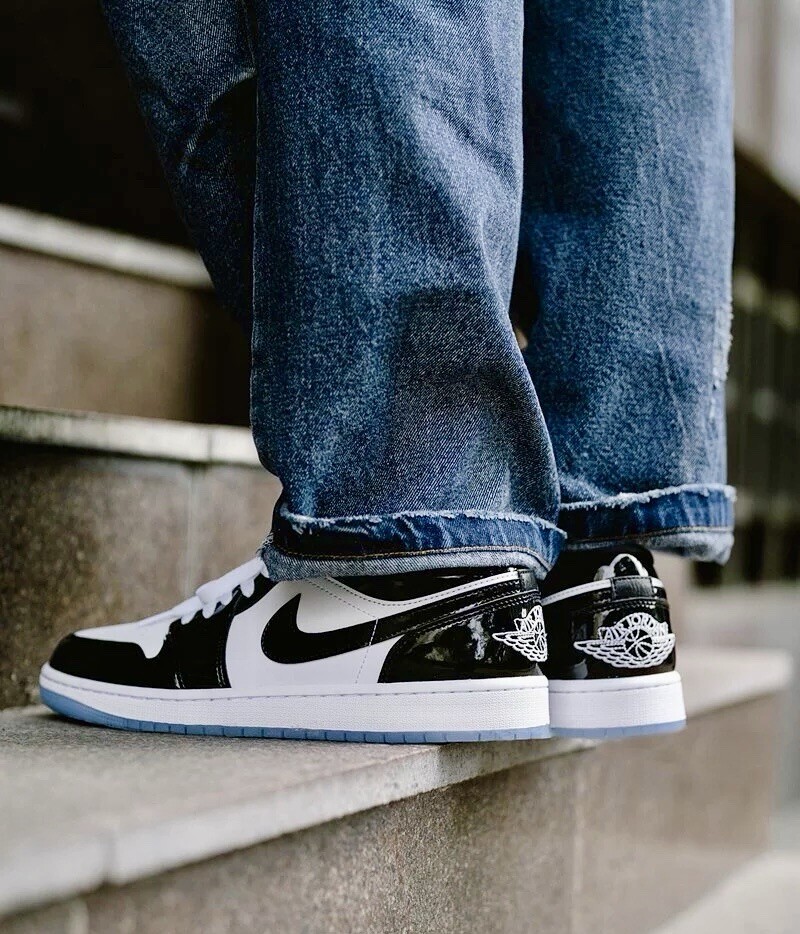 靴 AIR JORDAN 1 LOW SE (28cm) W AIR JORDAN 1 LOW SE 28cm(メンズ27.5cm) - メルカリ