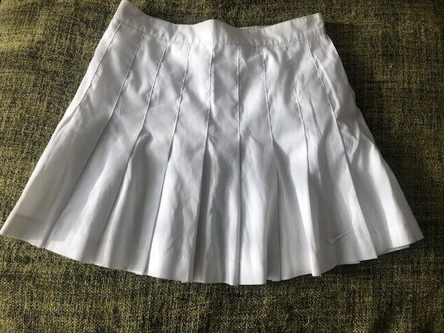 Nike Original Tennisrock Polyester weiß Gr. S / Woman Tennis Skirt