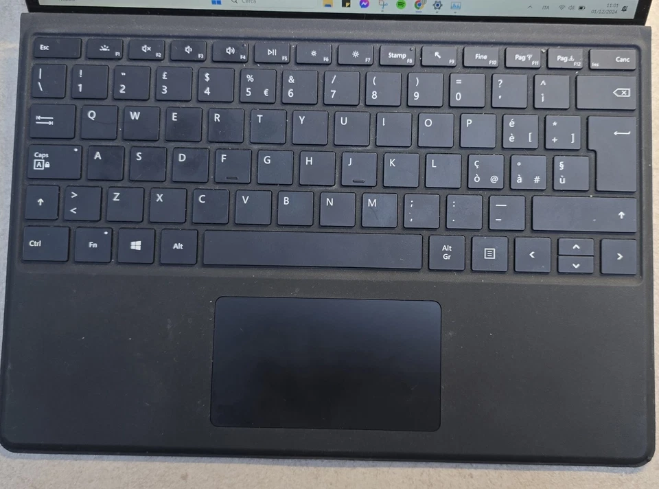 Microsoft Surface Pro X Con Tastiera - Immagine 4 di 4