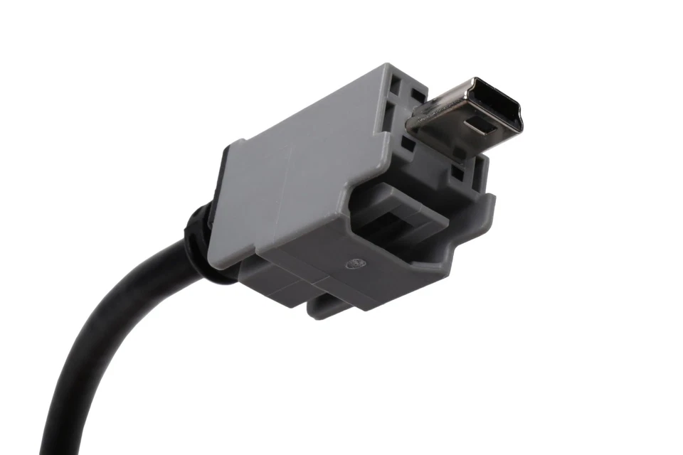 GM Original Equipment USB Data Transfer Cable for Reliable Connectivity - Image 3 of 3