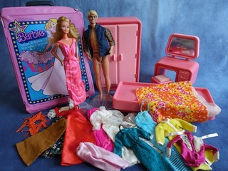 ♥ BARBIE ♥ Superstar Barbie Ken Case Koffer Möbel Mode Konvolut ♥ 1970er