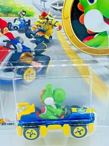 HOT WHEELS Mario Kart yoshi Mach 8