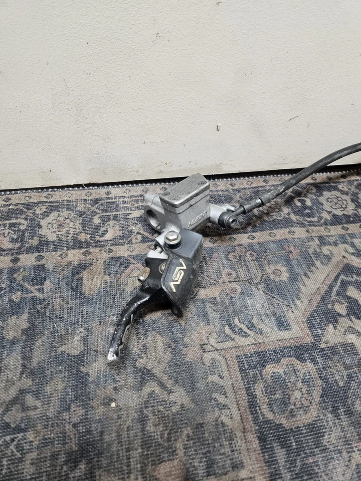 Pinza y pastillas de freno delantero Yamaha YZ125 YZ250 YZ250F YZ450F 2008-2017 Foto 4 de 4