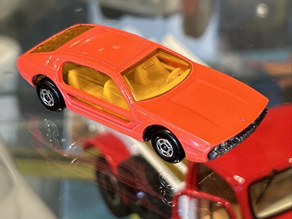 MATCHBOX Superfast 1969 Lamborghini Marzal Salmon Pink 1:64 custom box SF20 - Image 4 of 4