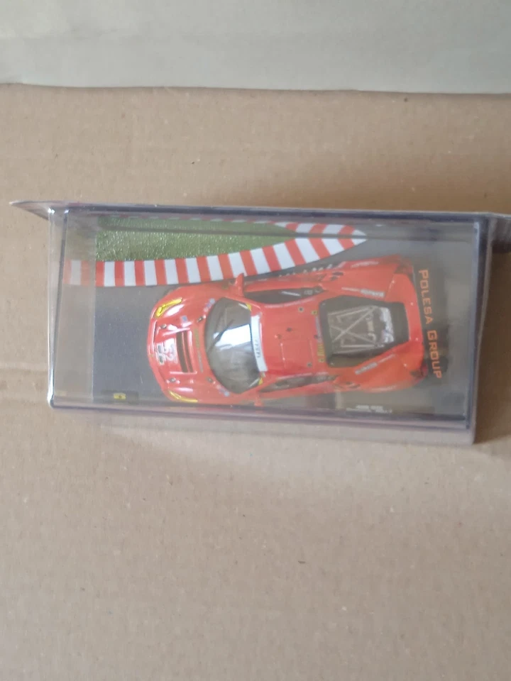 Modellino Auto Ferrari 488 GTE Daytona 2017 - G. Fisichella - Die cast 1/43 - Immagine 2 di 2