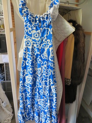 blue and white hawaiian dress