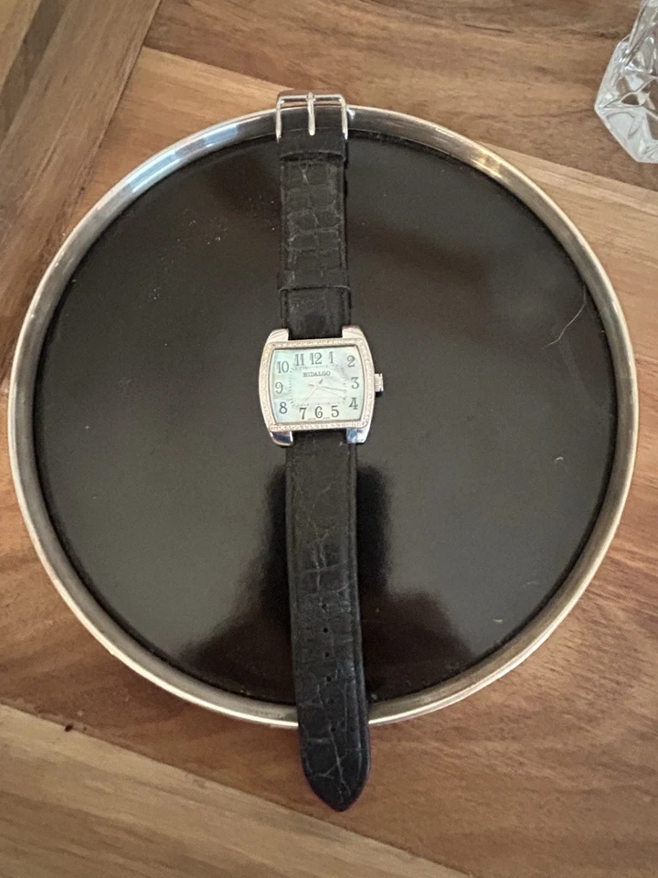 RELOJ HIDALGO con bisel de diamante natural para mujer y mujer correa de cuero negro Foto 3 de 4