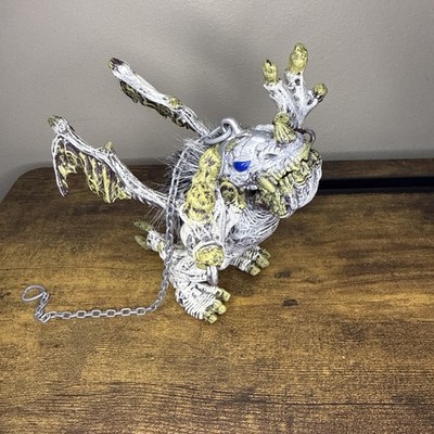 Mega Bloks Dragon Krystal Wars Vorgan Stronghold White Green Furry Beast Figure
