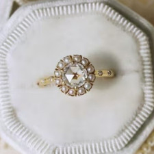 I8K VERGOLDETER RING MIT DIAMANTFÖRMIGER MIT...