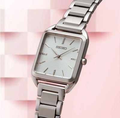 silver dress watches for women Women Quartz Watches Fashion Elegant Waterproof Wristwatch Petite Bracelet Watch (Silver)