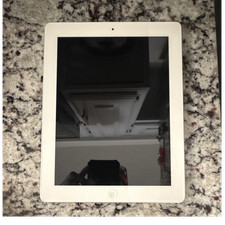 Apple iPad Series A1397 16GB RAM 16GB Storage Silver 9.7" Wi-Fi  4G Tablet USED