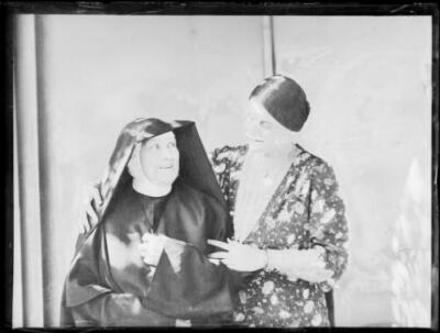 Singer Molly de Gunst with a nun, NSW, 23 April 1932 Australia Old Photo