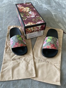 gucci supreme floral