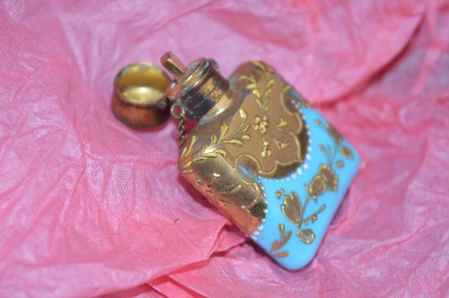 Antique Turquoise Blue Glass Perfume Bottle possibly Moser - Foto 10 di 12