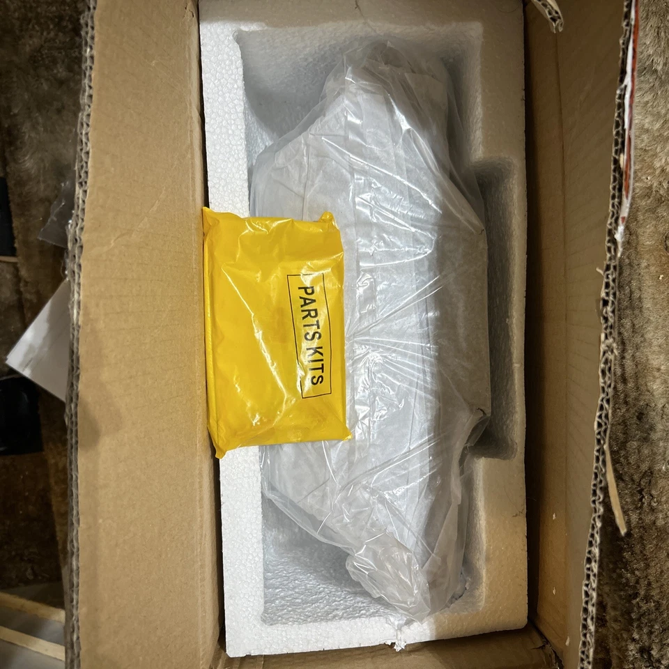 Maxim Lighting 86119ABZ Lightray LED Outdoor Wall Light Architectural Bronze - Image 2 of 2