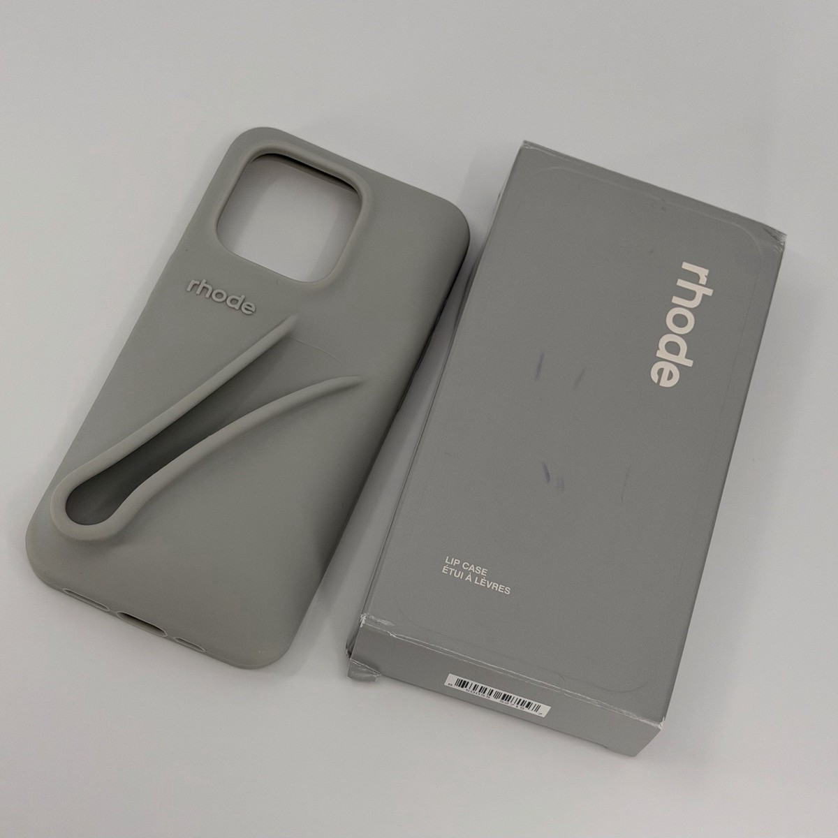 未使用新品！rhode iphone case gray 14pro用 Rhode Lip Case for iPhone 14 Pro – Pebble Gray Silicone Phone Case
