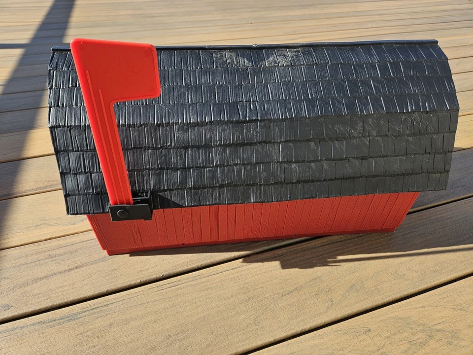 Vintage Rustic Red Barn Mailbox Black Roof Plastic 19.5 x 11 3/4 x 11.5 USA C2 - Image 3 of 4