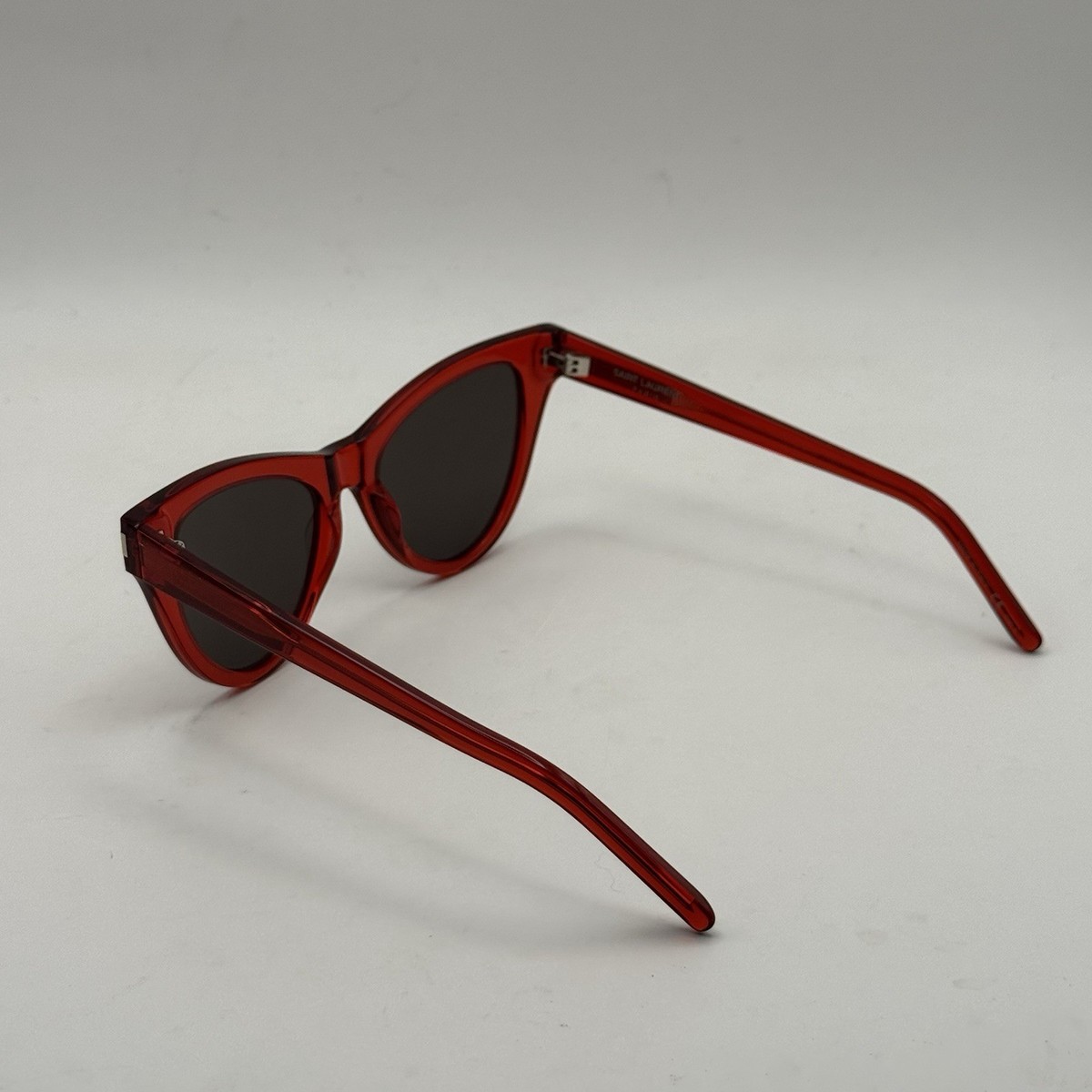New SAINT LAURENT SL425 005 54mm Red Cat Eye Oversized Sunglasses Italy Black New SAINT LAURENT SL425 005 54mm Red Cat Eye Oversized  main image 2