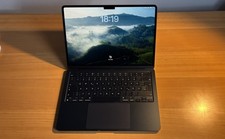 Apple MacBook Air 13,6 Zoll (256GB, M2, 8GB) - Gebraucht - Top Zustand mit OVP
