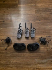Lot o 3 Uniden GMR3799-2CKHS Camo Handheld 37-Mi 22 Ch 2-Way Radio Walkie Talkie
