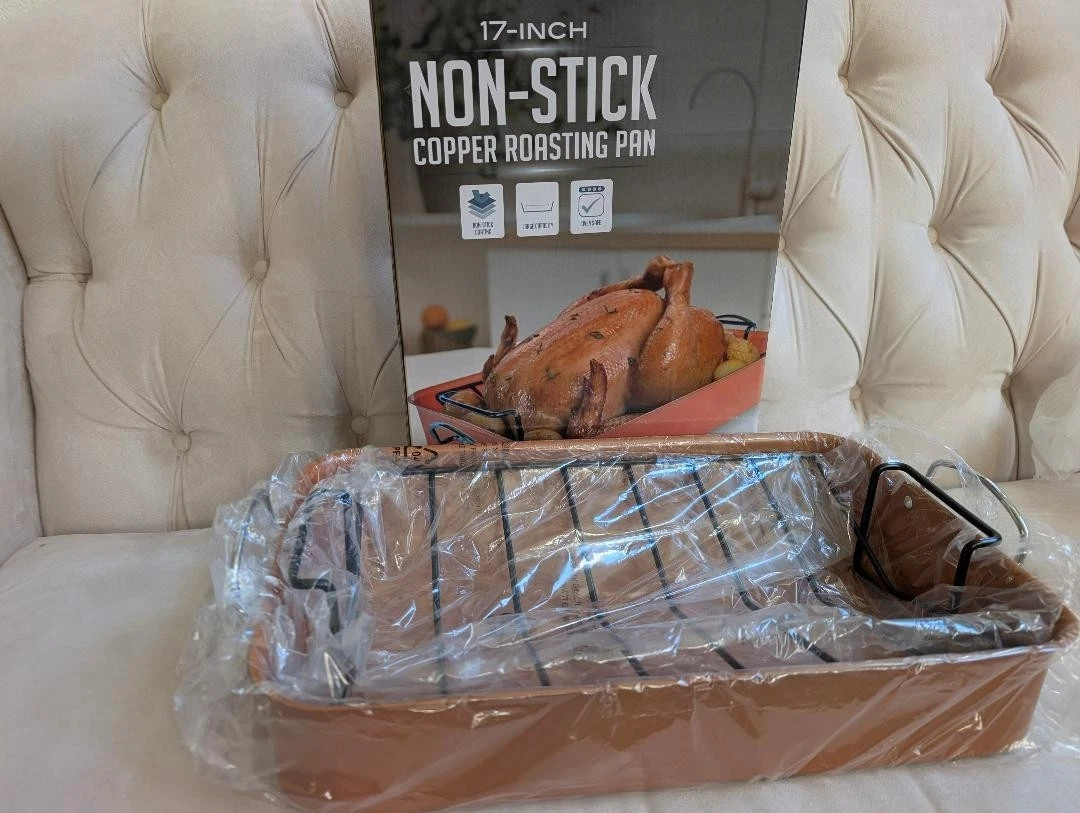 NEW! OVENTE Copper Clad Non-Stick Oven Roasting Pan with Drip Rack 17"x10"x3"
Opens in a new window