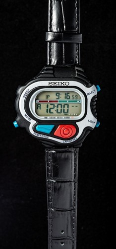 Seiko Super Runners (S640-4000) Men's Asymmetric Watch-- Working, 43x42mm Case - Picture 8 of 10