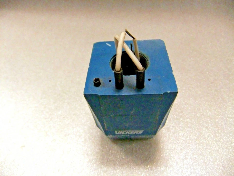 Vickers Valve Coil 459141 110/120 - Image 2 of 3