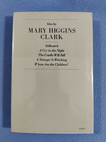 **SIGNED** WEEP NO MORE, MY LADY BY: MARY HIGGINS CLARK BOOK CLUB EDITION HC DJ - Picture 2 of 8