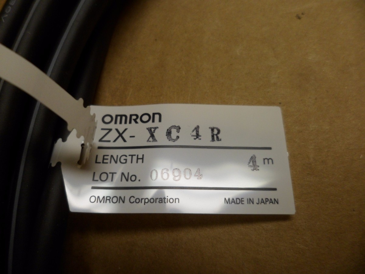 OMRON ZX-XC4R CONNECTING CABLE 4m LONG NOS | eBay