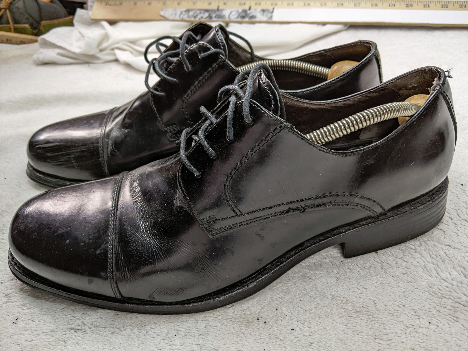 SAOLA Johnston & Murphy Stringate Cap Toe Oxford Uomo 13M Nero Suole in Gomma