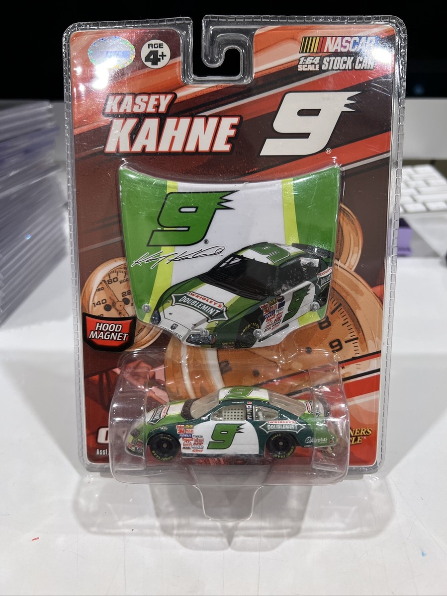 Kasey Kahne #9 Doublemint 2007 NASCAR Winner's Circle 1:64 DieCast