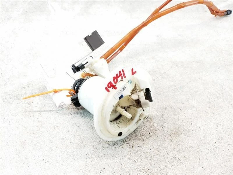 08-11 Mercedes C350 OEM Driver Fuel Pump 2044702494 | eBay 