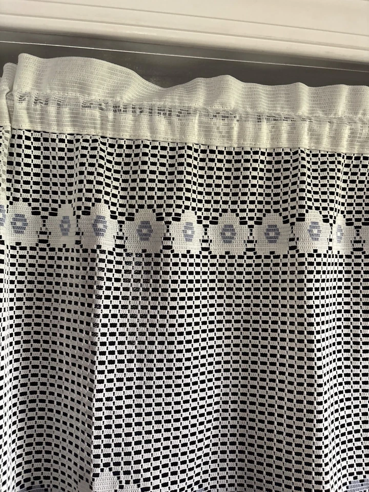 Cenefa Cortina Encaje Cocina Crema y Azul 27"W X 25"L Corazones Diseño Flores Foto 3 de 4