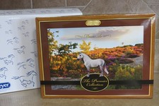 Nuevo en caja Breyer 2017 Premier Club semental español Duende #90185 caballo gris moteado