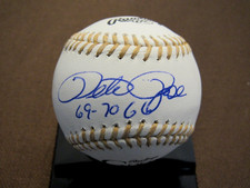 PETE ROSE 1969-1970 GOLD GLOVE REDS PHILLIES SIGNED AUTO GOLD GLOVE BASEBALL